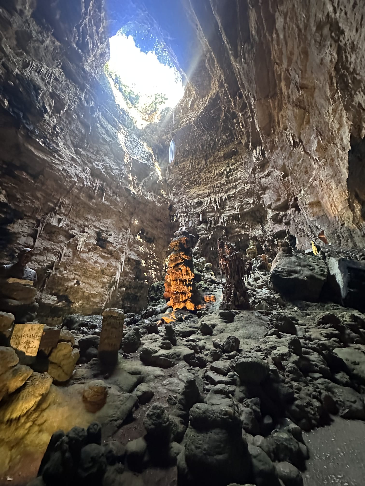 WhatsApp Image 2025-10-10 at 19.57.18-2